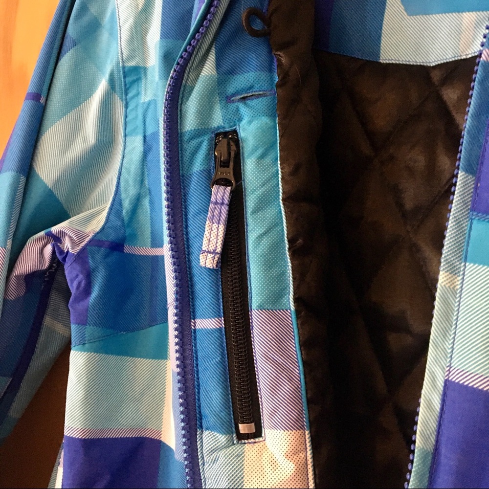 Powder Room Ski/Snowboarding Jacket - Picture 4 of 11